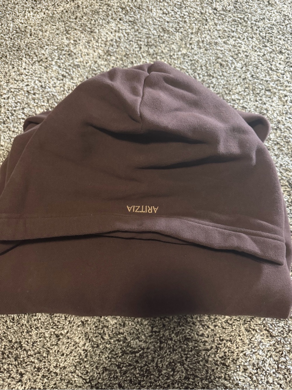 Aritzia women Mega hoodie dark brown mocha